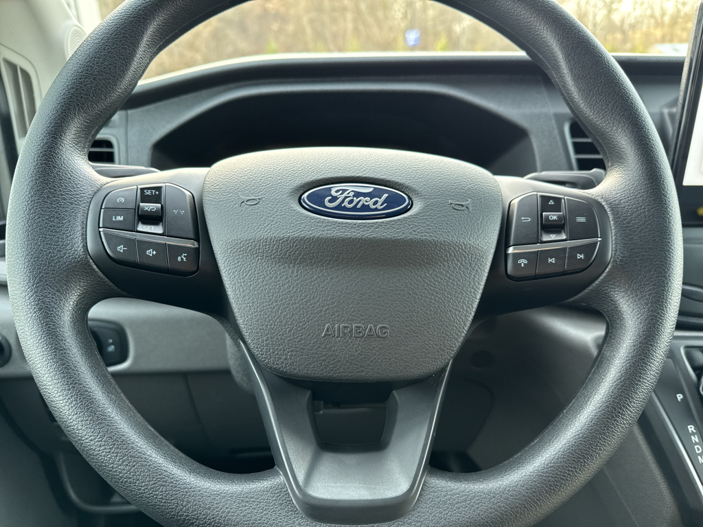 New 2026 Oxford White Ford Base image 22