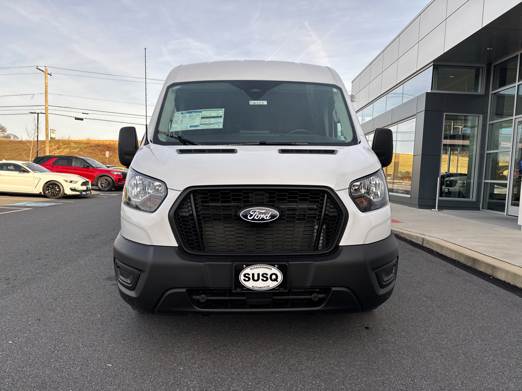 New 2026 Oxford White Ford Base image 2