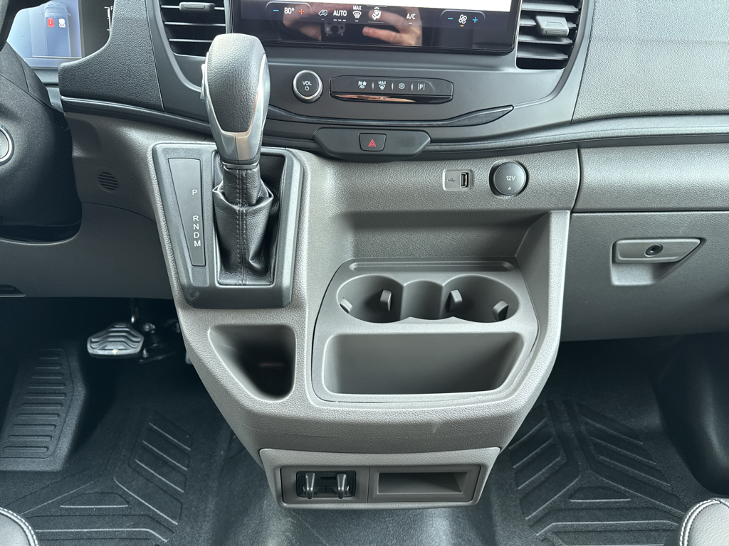 New 2026 Oxford White Ford Base image 23