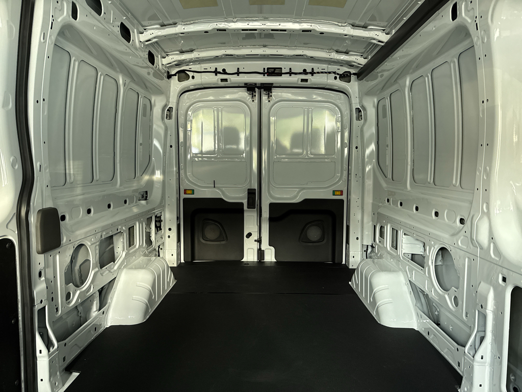 New 2026 Oxford White Ford Base image 13