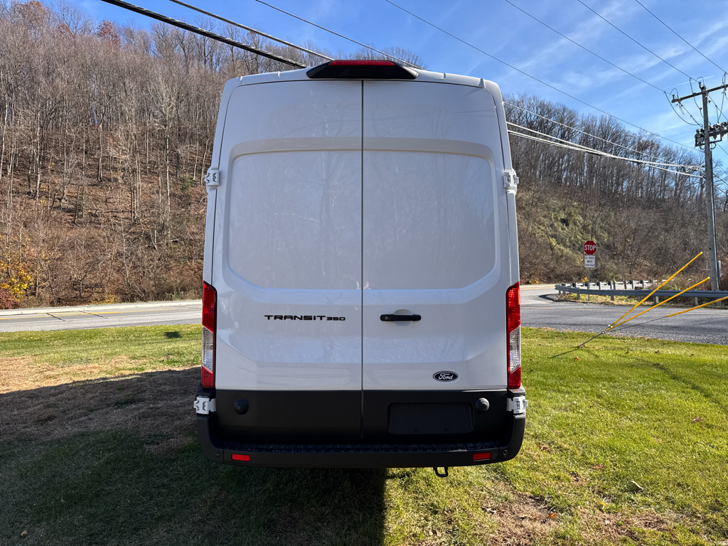 New 2026 Oxford White Ford Base image 19