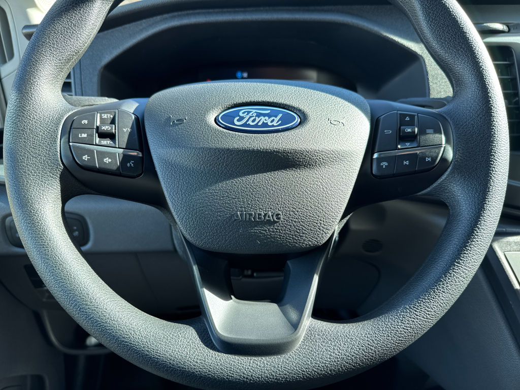 New 2026 Oxford White Ford Base image 24