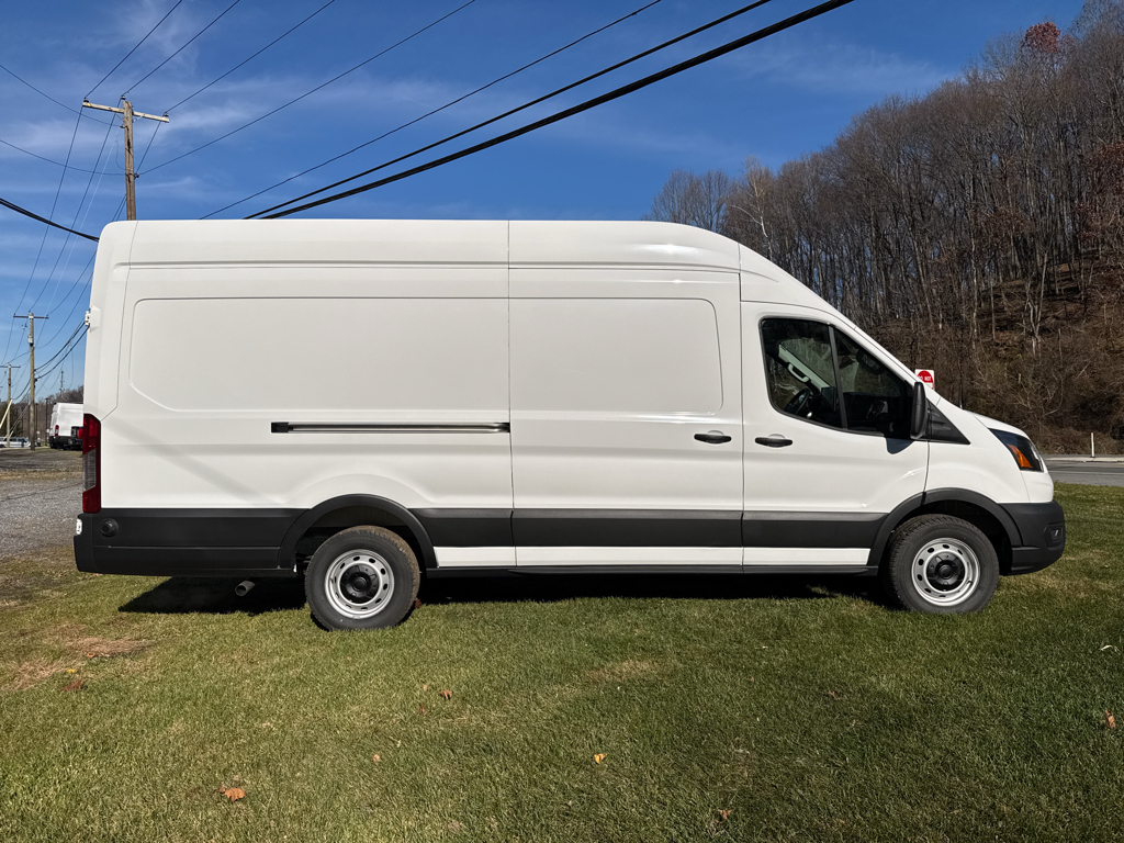 New 2026 Oxford White Ford Base image 15