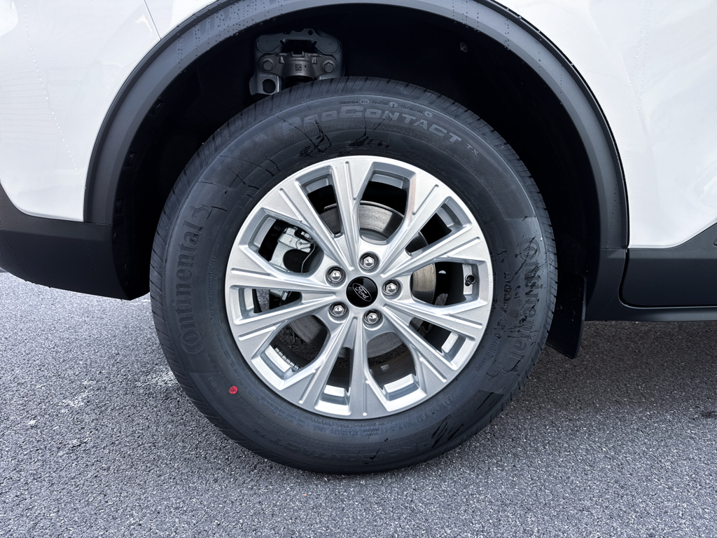 New 2026 Oxford White Ford Active image 19