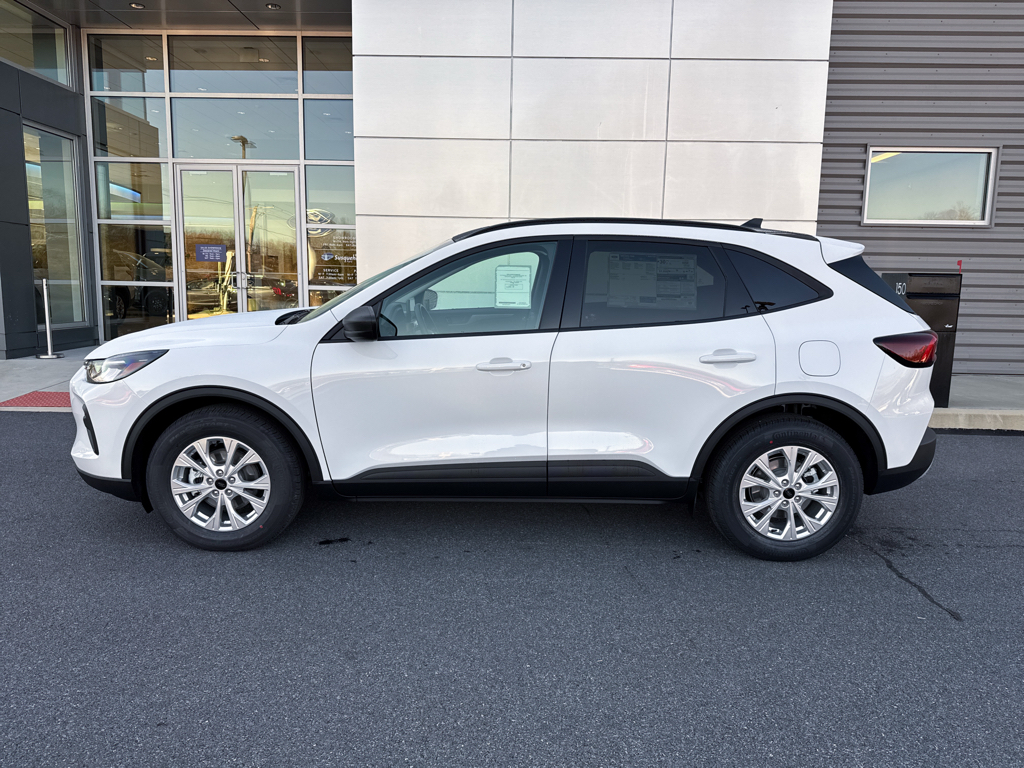 New 2026 Oxford White Ford Active image 11