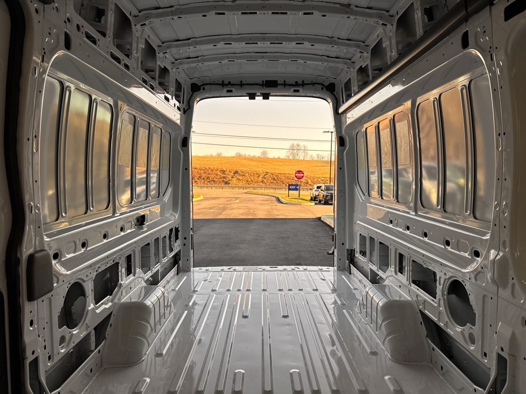 New 2026 Oxford White Ford Base image 10