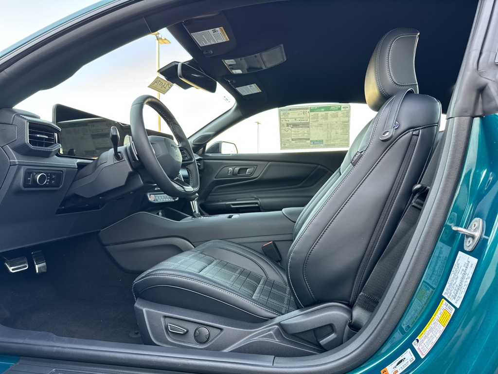 New 2026 Adriatic Blue Metallic Ford GT Premium image 5