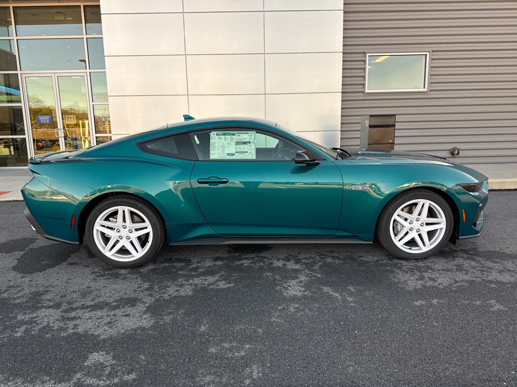 New 2026 Adriatic Blue Metallic Ford GT Premium image 12