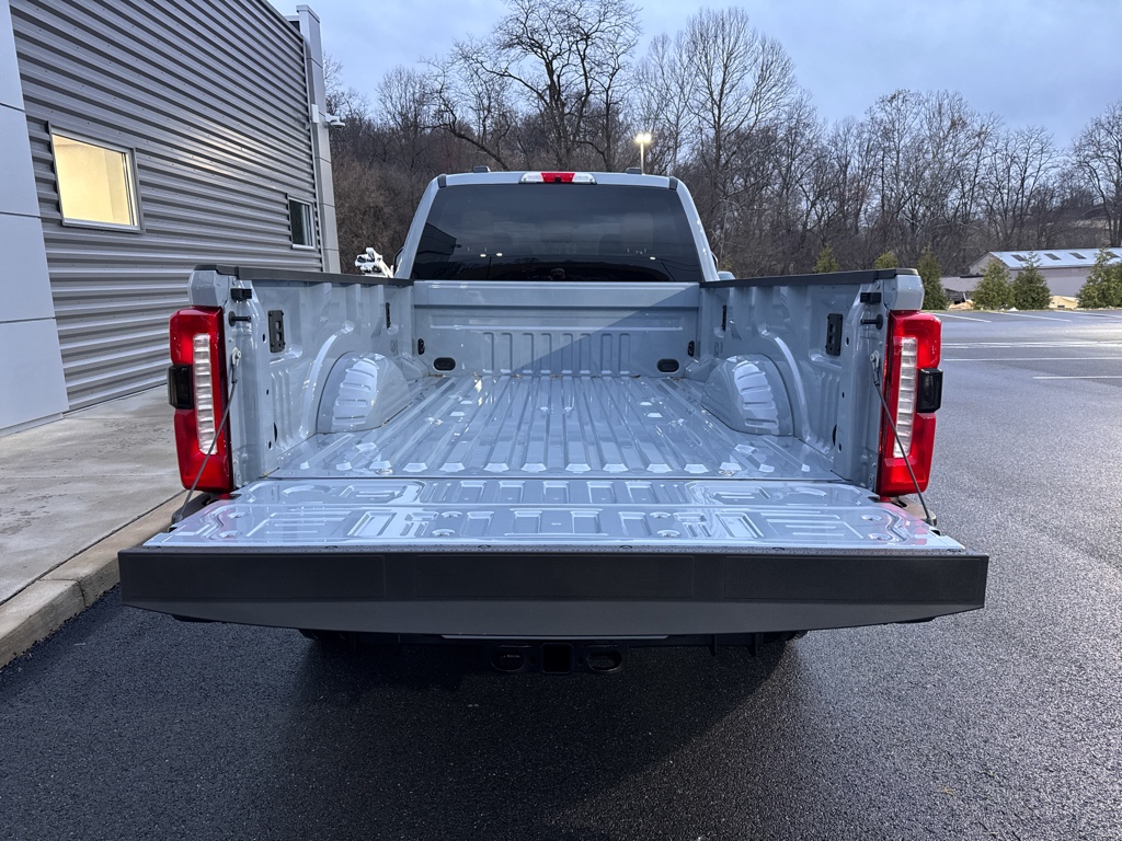 New 2026 Glacier Gray Metallic Tri-Coat Ford LARIAT image 6