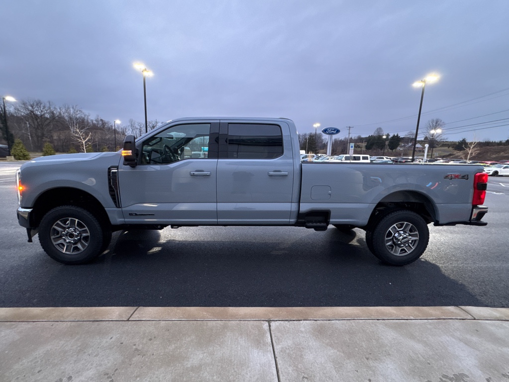 New 2026 Glacier Gray Metallic Tri-Coat Ford LARIAT image 9