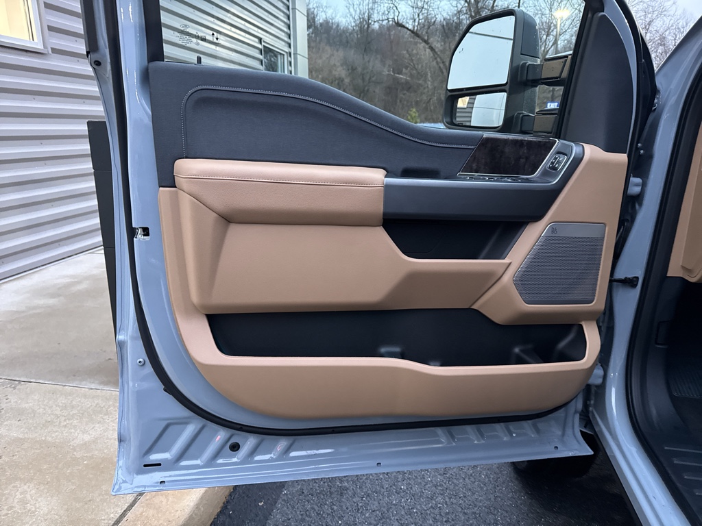 New 2026 Glacier Gray Metallic Tri-Coat Ford LARIAT image 23