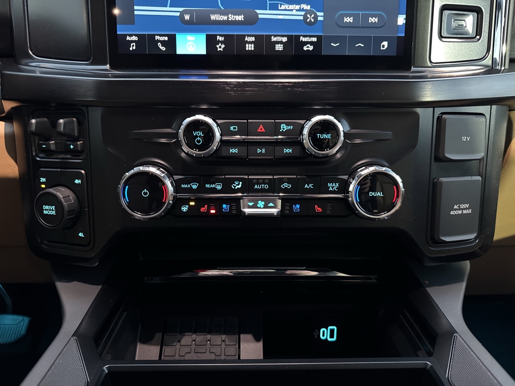 New 2026 Glacier Gray Metallic Tri-Coat Ford LARIAT image 19