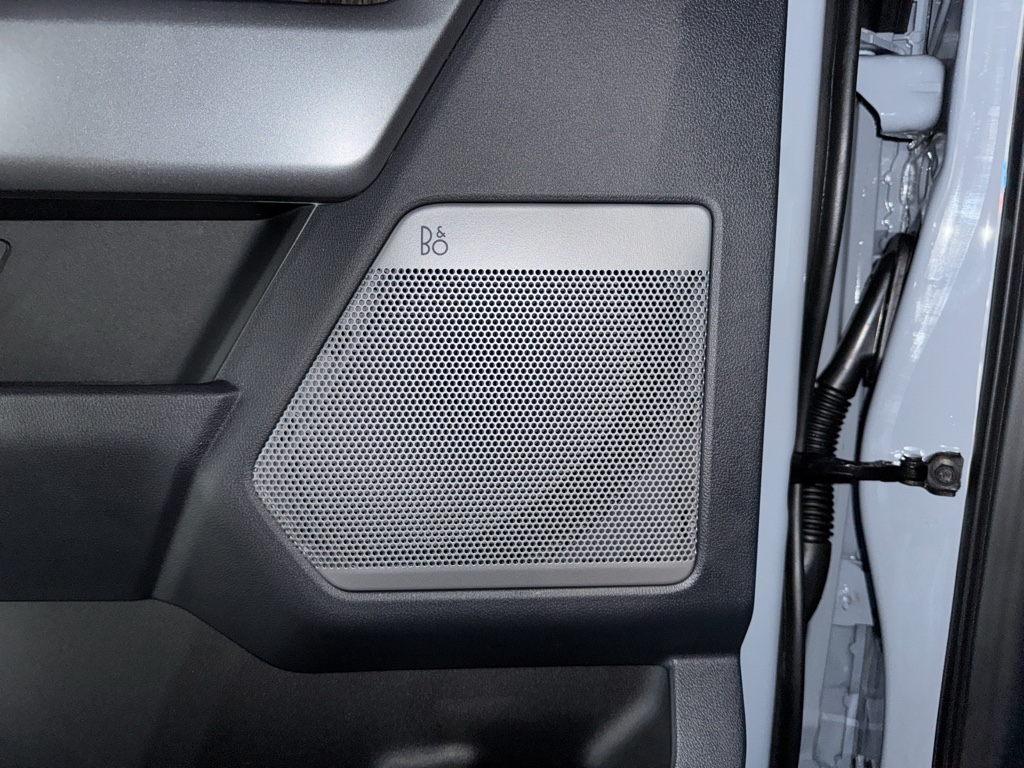 New 2026 Glacier Gray Metallic Tri-Coat Ford LARIAT image 27