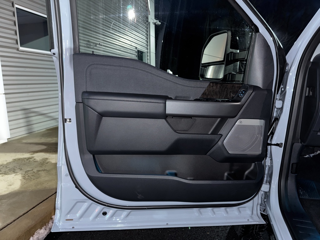 New 2026 Glacier Gray Metallic Tri-Coat Ford LARIAT image 26