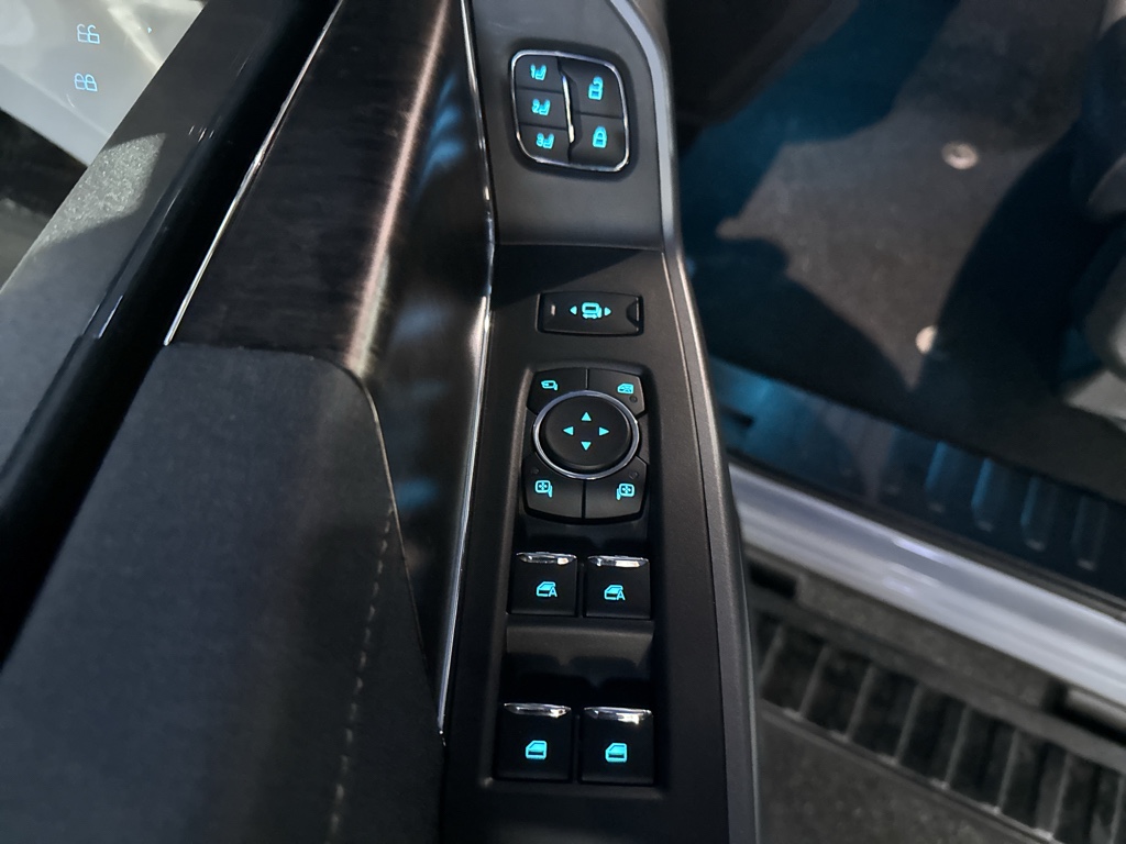 New 2026 Glacier Gray Metallic Tri-Coat Ford LARIAT image 23