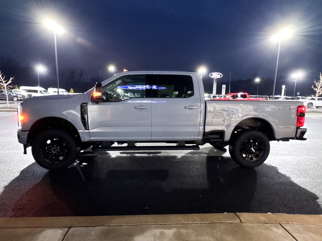New 2026 Glacier Gray Metallic Tri-Coat Ford LARIAT image 9