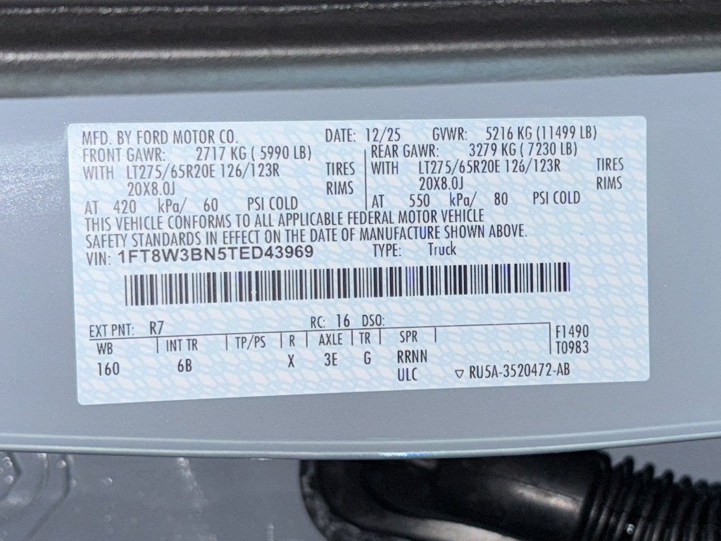 New 2026 Glacier Gray Metallic Tri-Coat Ford LARIAT image 31