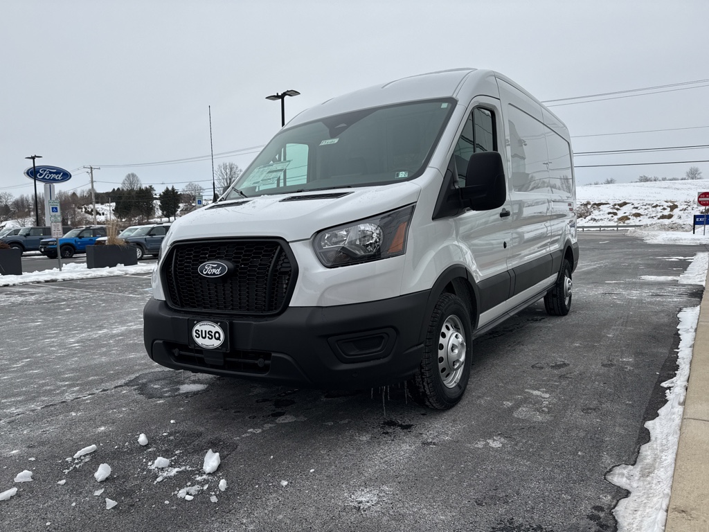 New 2026 Oxford White Ford Base w/9,950 lb. GVWR image 19