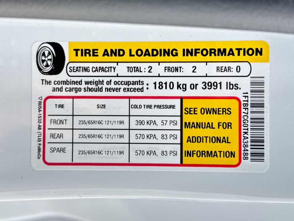 New 2026 Oxford White Ford Base w/9,950 lb. GVWR image 34