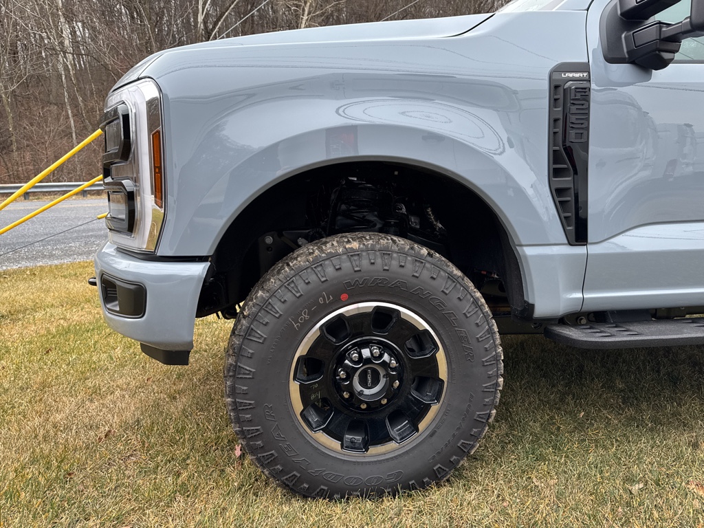 New 2026 Glacier Gray Metallic Tri-Coat Ford LARIAT image 20