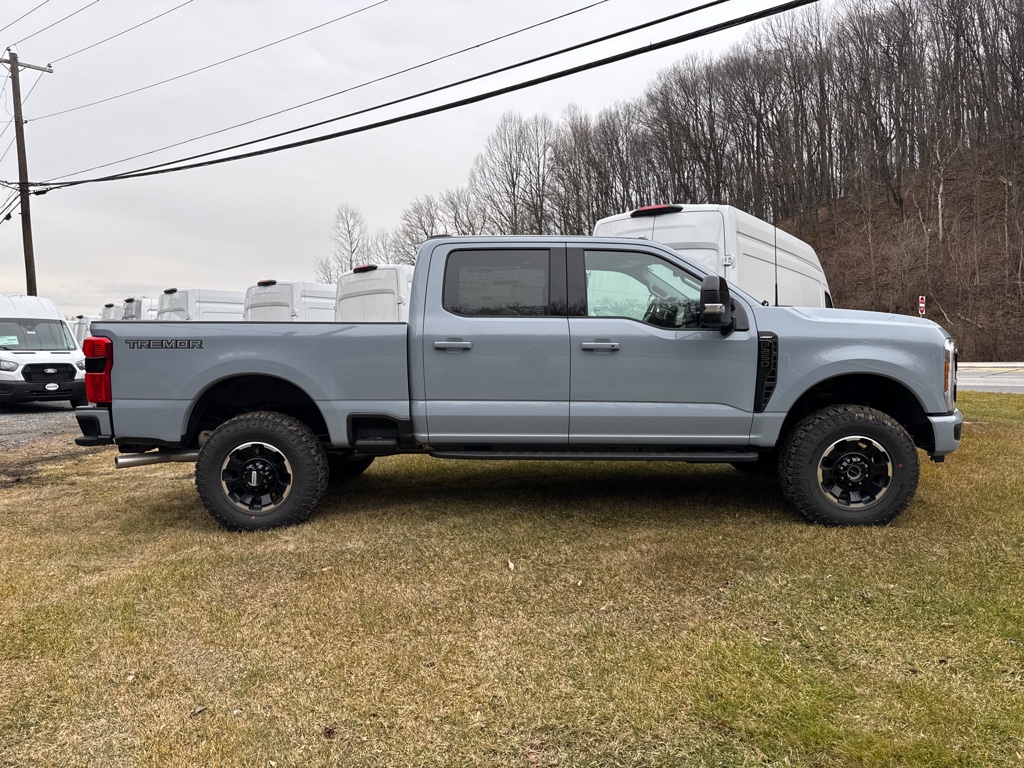 New 2026 Glacier Gray Metallic Tri-Coat Ford LARIAT image 2