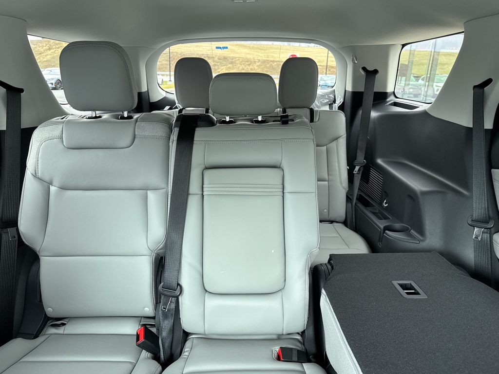 New 2026 Carbonized Gray Metallic Ford Active image 5