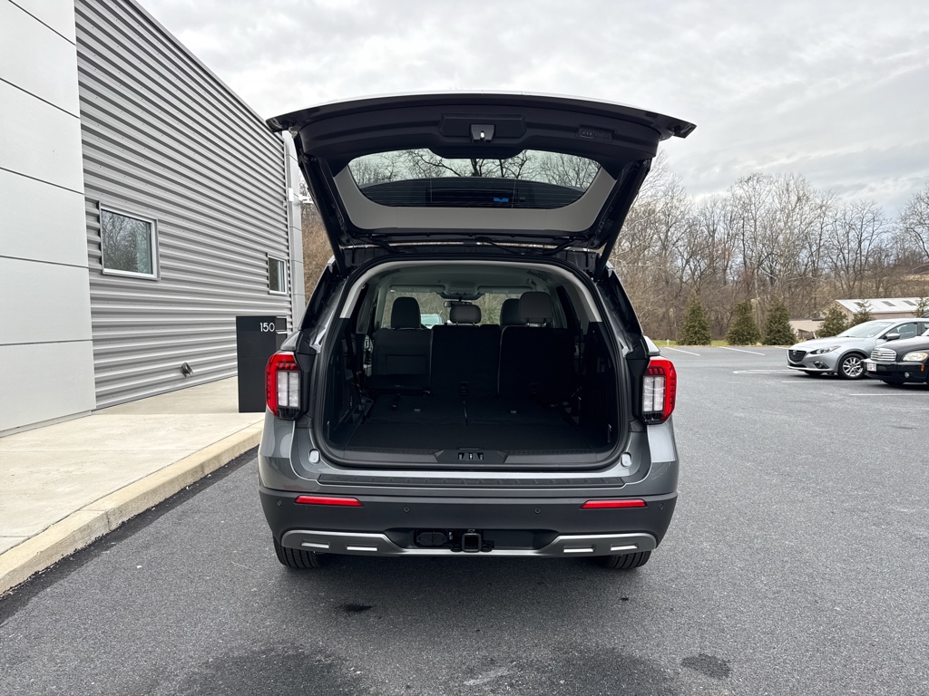 New 2026 Carbonized Gray Metallic Ford Active image 7