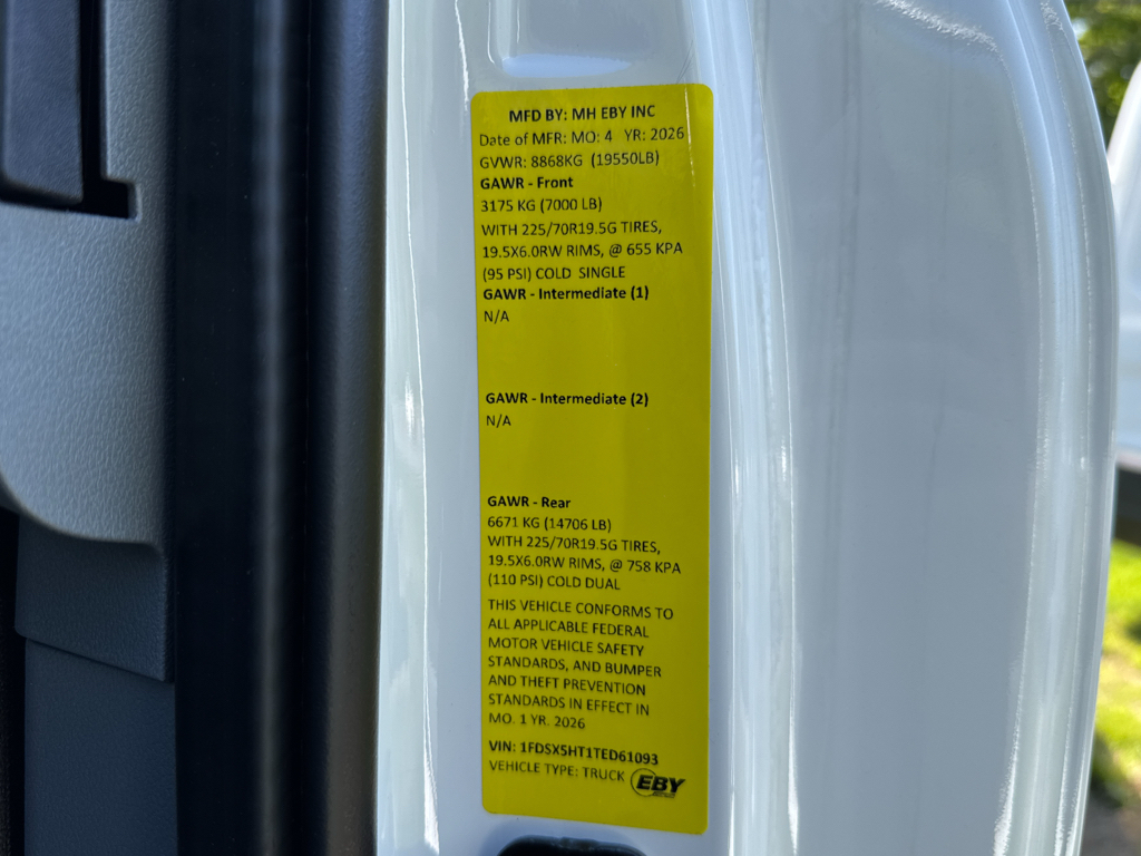 New 2026 Oxford White Ford XLT image 36