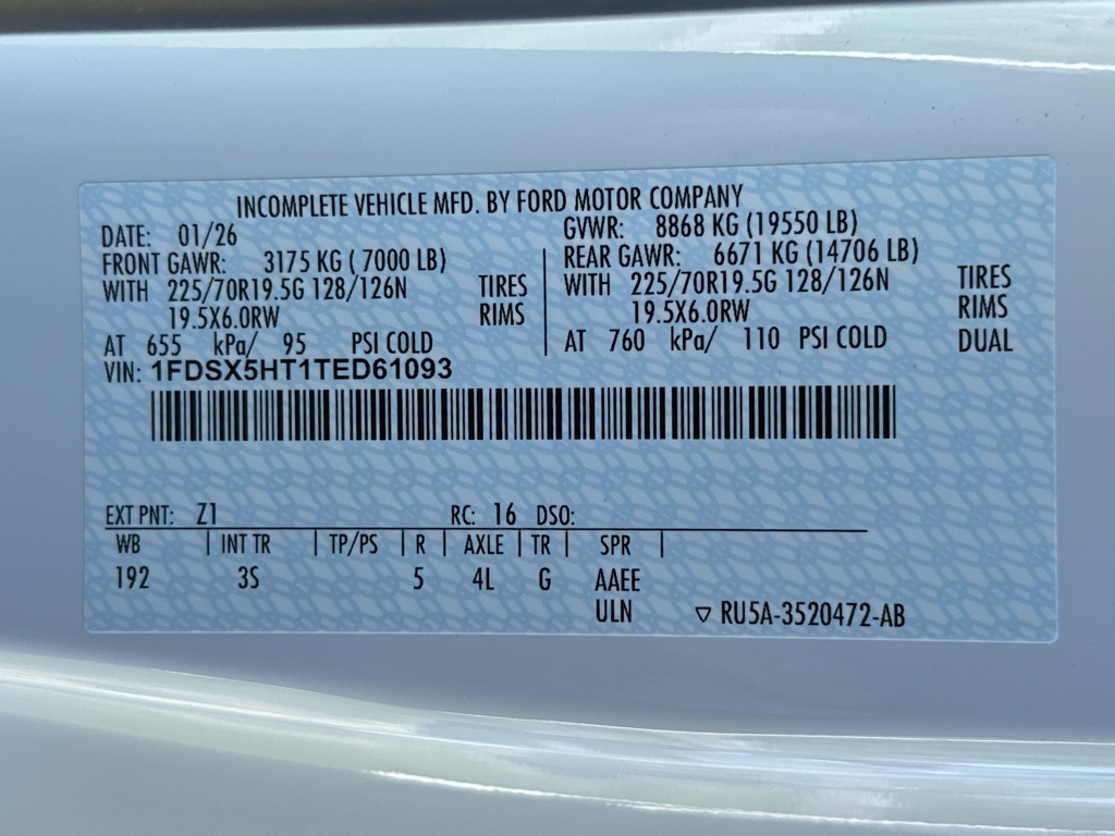 New 2026 Oxford White Ford XLT image 37