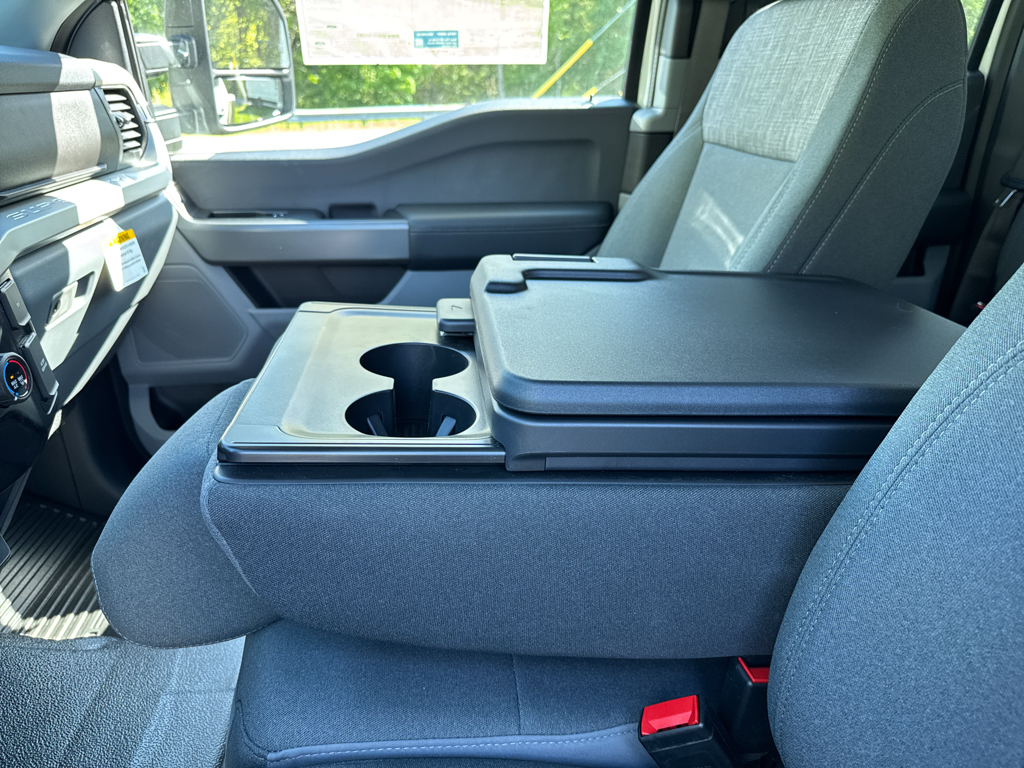 New 2026 Oxford White Ford XLT image 28
