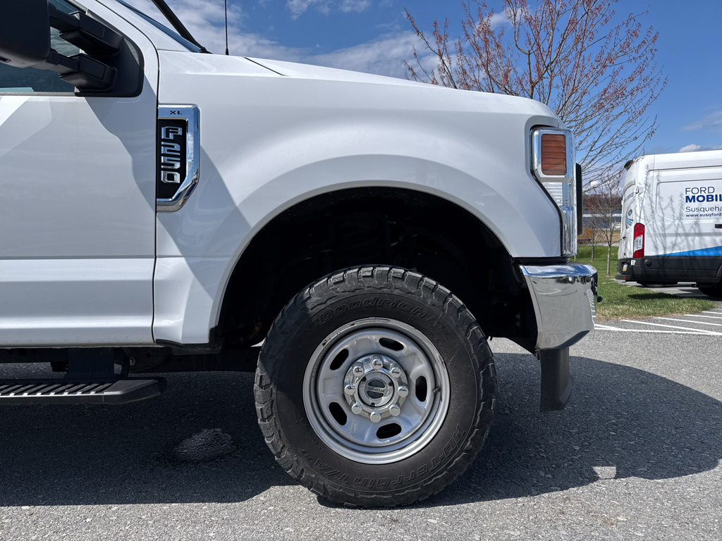 Used 2021 Oxford White Ford XL image 22