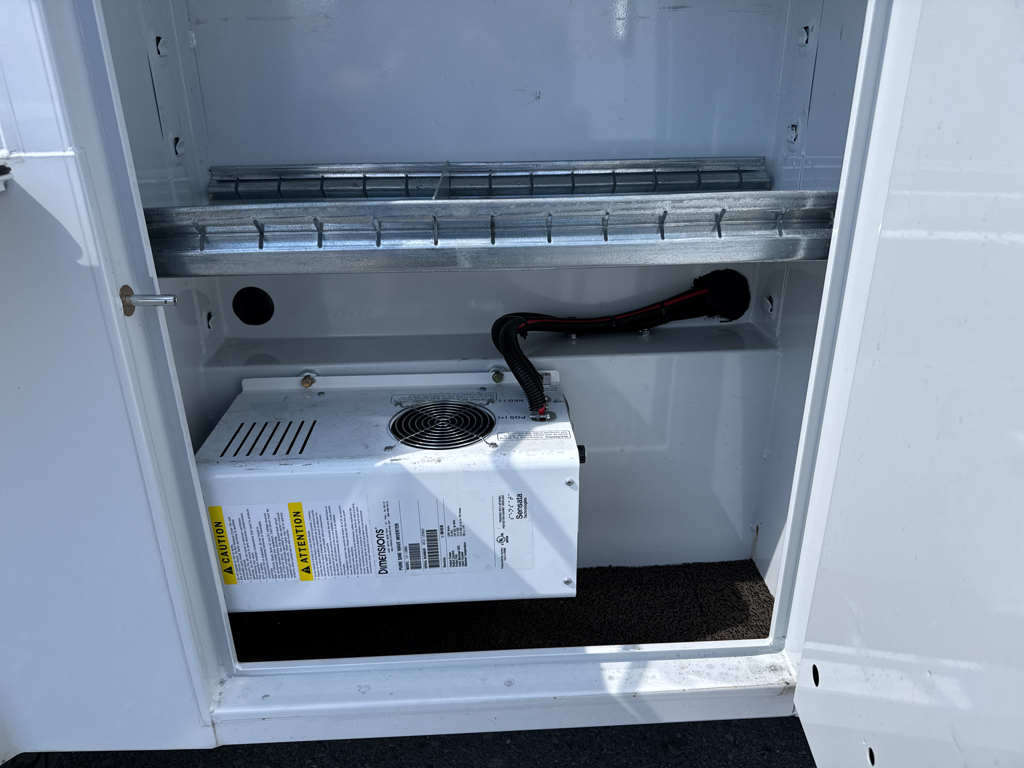 Used 2021 Oxford White Ford XL image 12