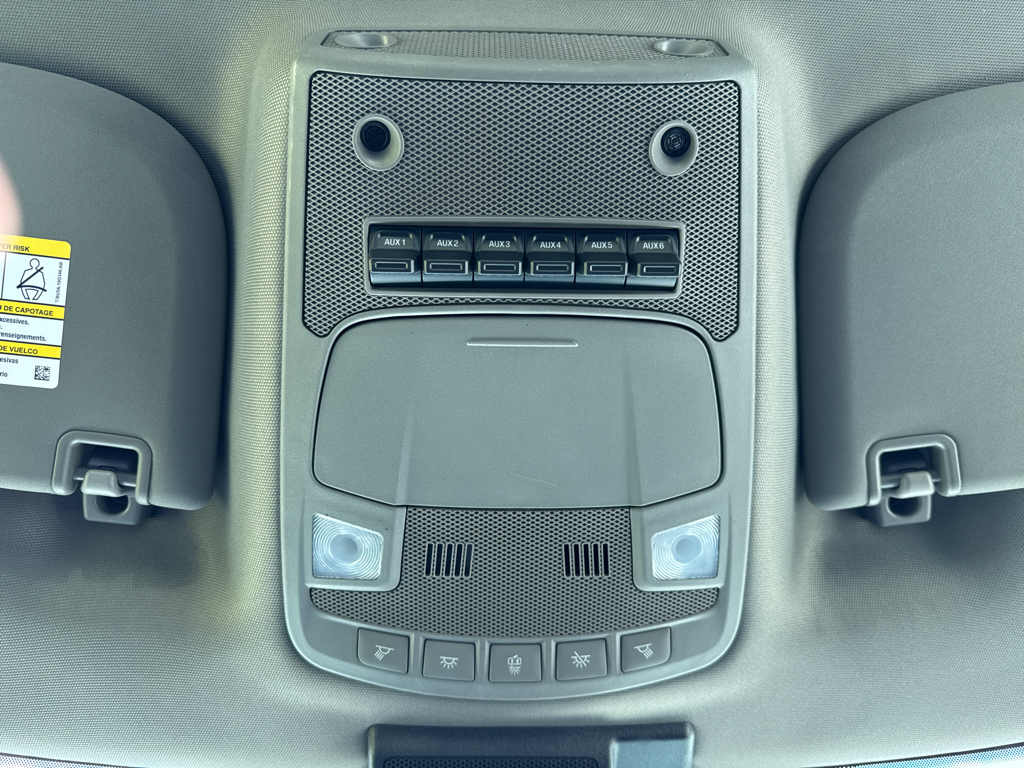 Used 2021 Oxford White Ford XL image 31