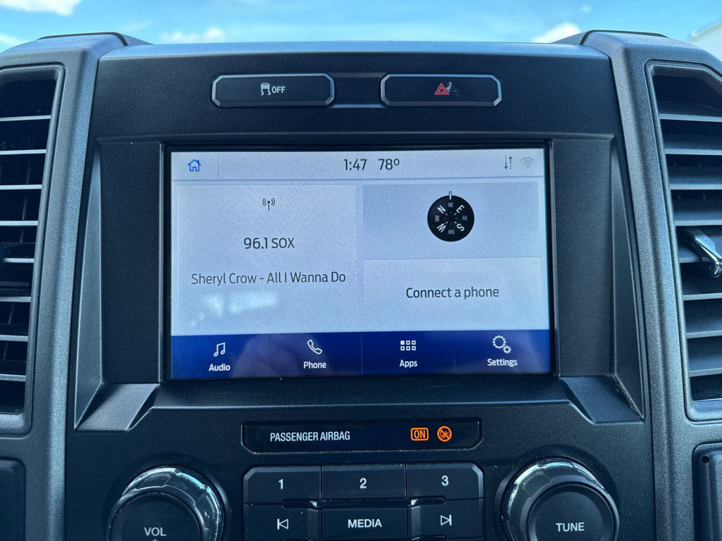 Used 2021 Oxford White Ford XL image 17