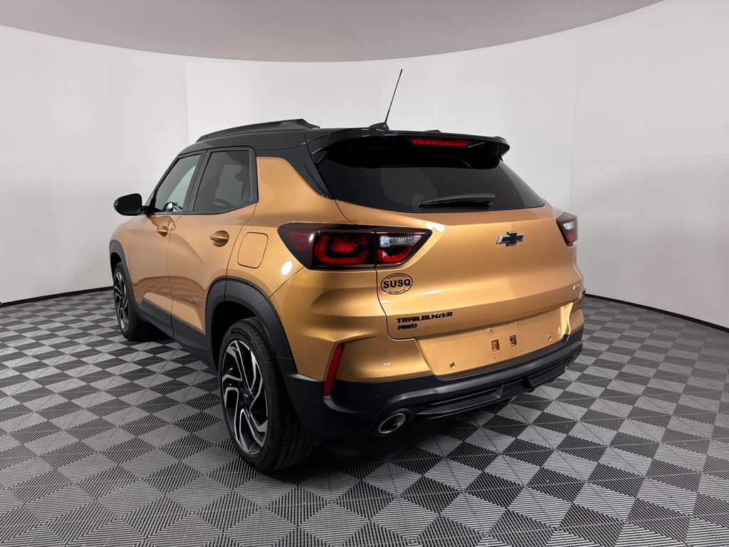 Used 2024  Chevrolet RS image 18