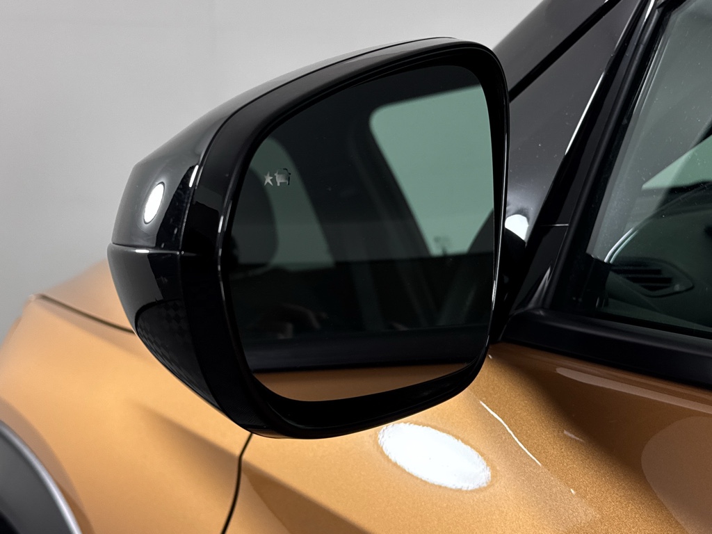 Used 2024  Chevrolet RS image 25