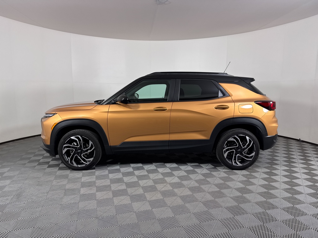 Used 2024  Chevrolet RS image 12