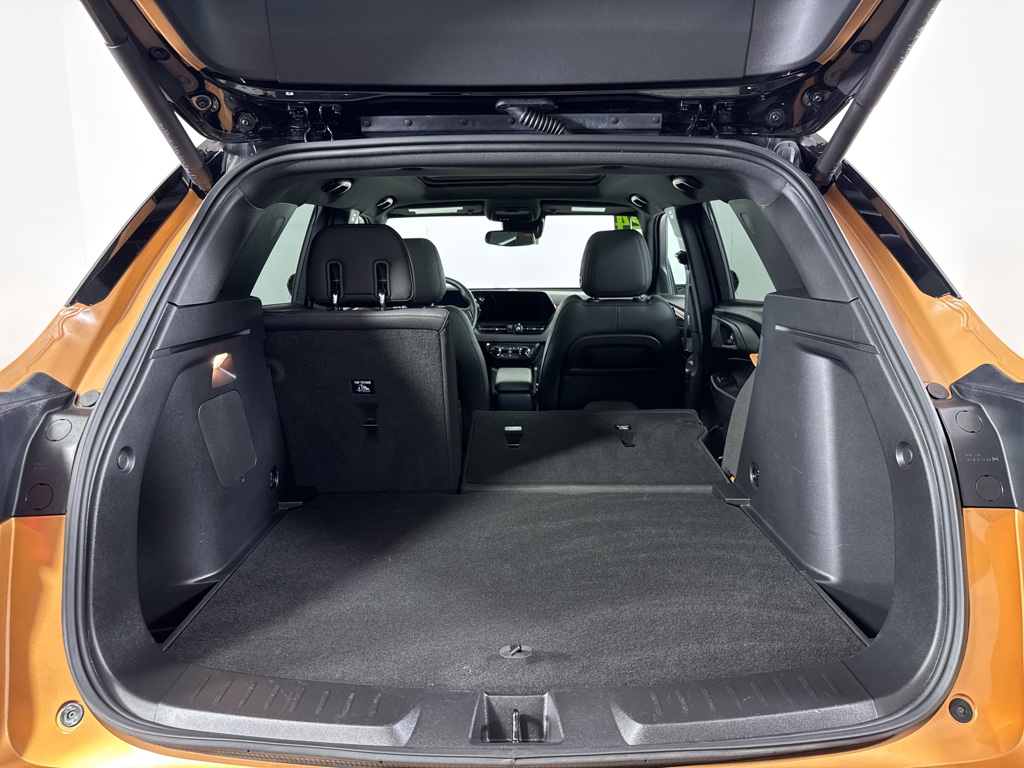 Used 2024  Chevrolet RS image 8