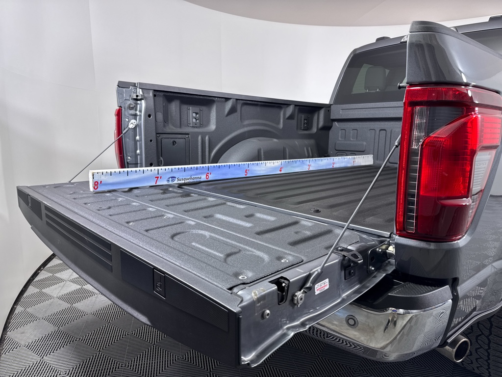 Used 2024 Carbonized Gray Metallic Ford XLT image 7