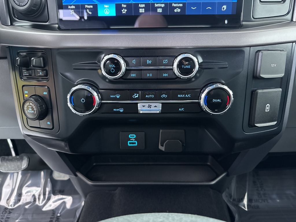 Used 2024 Carbonized Gray Metallic Ford XLT image 23