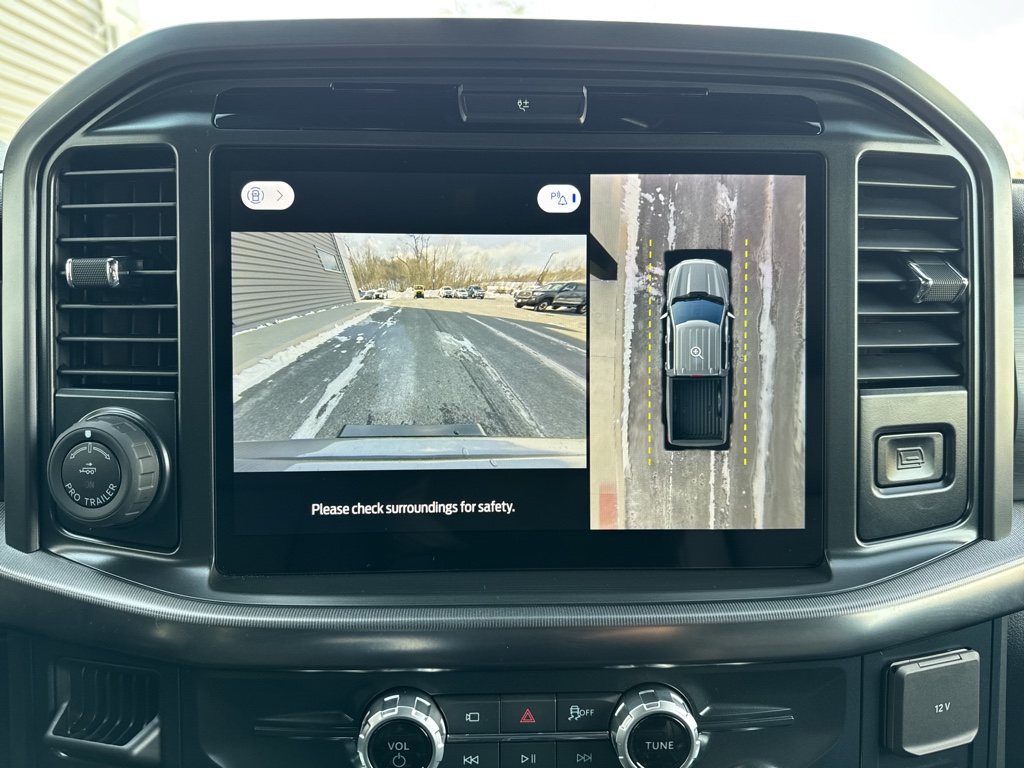 New 2026 Carbonized Gray Metallic Ford LARIAT image 13