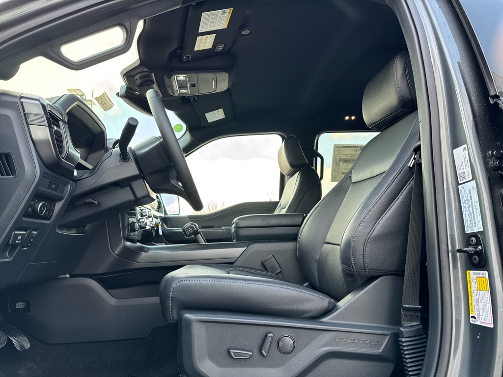 New 2026 Carbonized Gray Metallic Ford LARIAT image 4