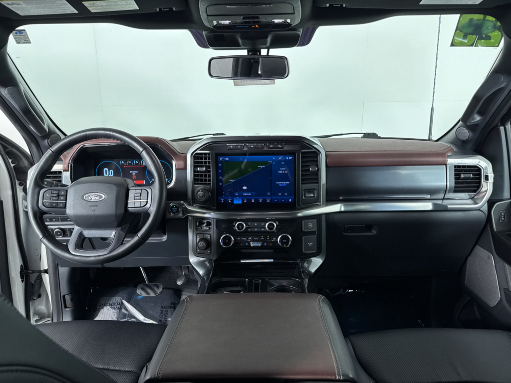 Used 2023 Star White Metallic Tri-Coat Ford LARIAT image 4