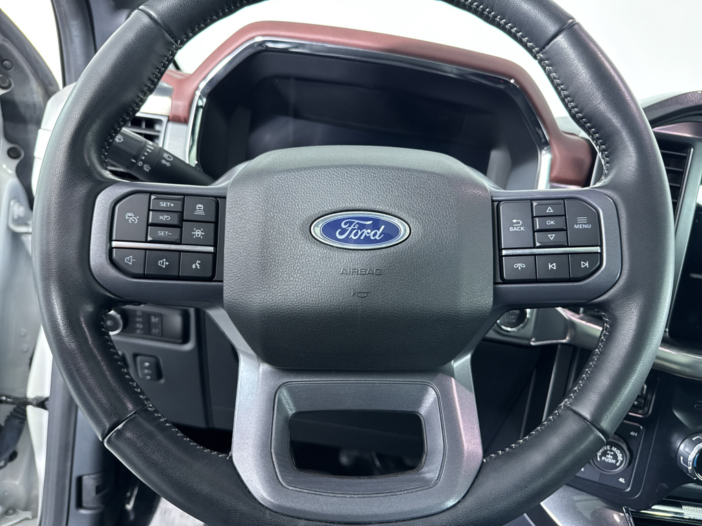 Used 2023 Star White Metallic Tri-Coat Ford LARIAT image 21