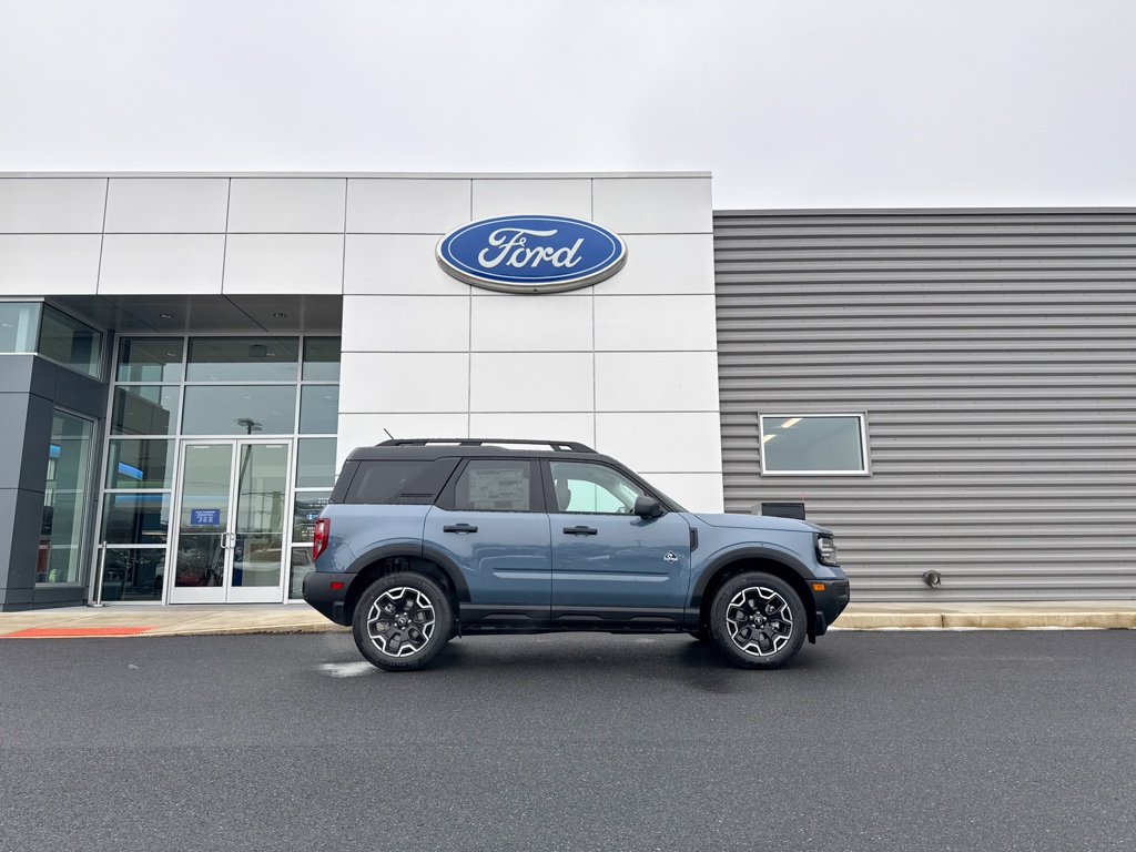 New 2026 Azure Gray Metallic Tri-coat Ford Outer Banks image 10