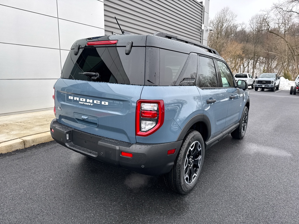 New 2026 Azure Gray Metallic Tri-coat Ford Outer Banks image 18