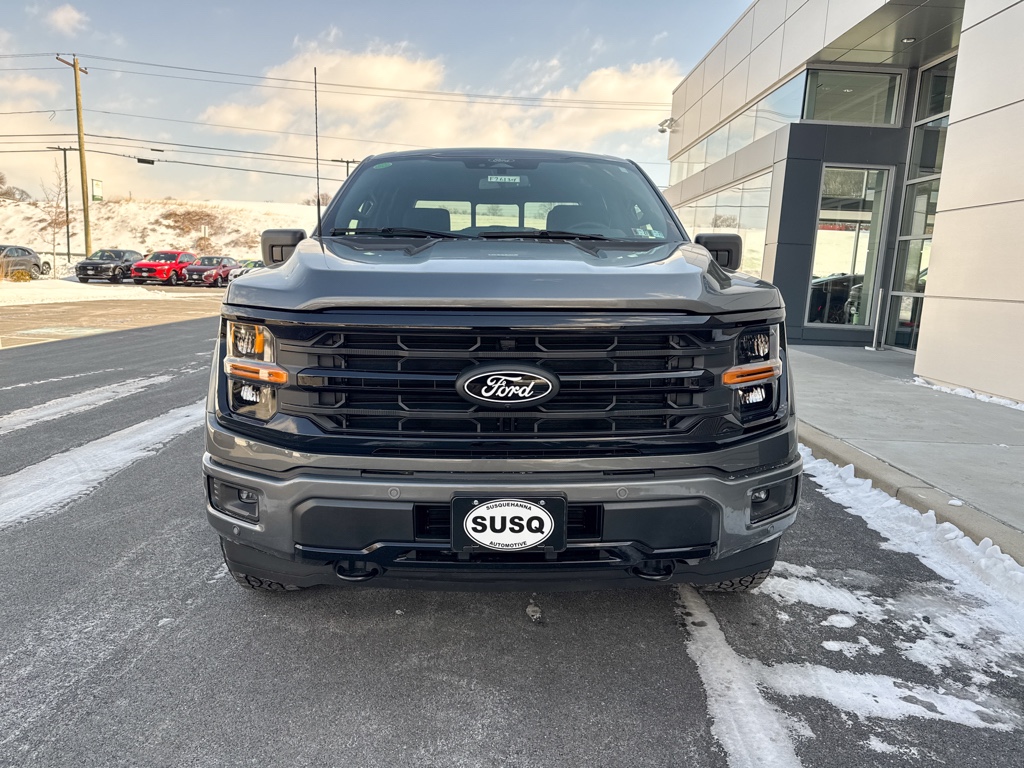 New 2026 Carbonized Gray Metallic Ford XLT image 2