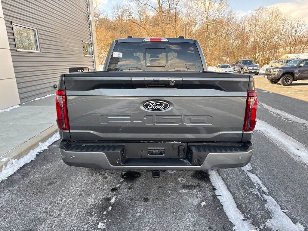 New 2026 Carbonized Gray Metallic Ford XLT image 8