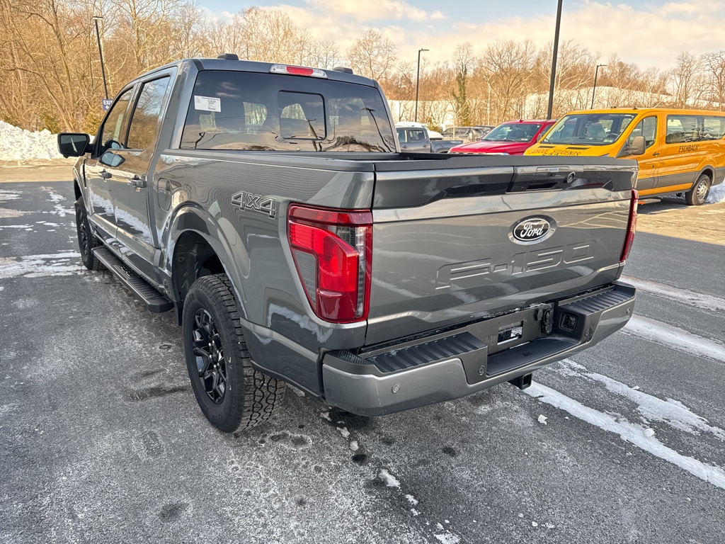 New 2026 Carbonized Gray Metallic Ford XLT image 16