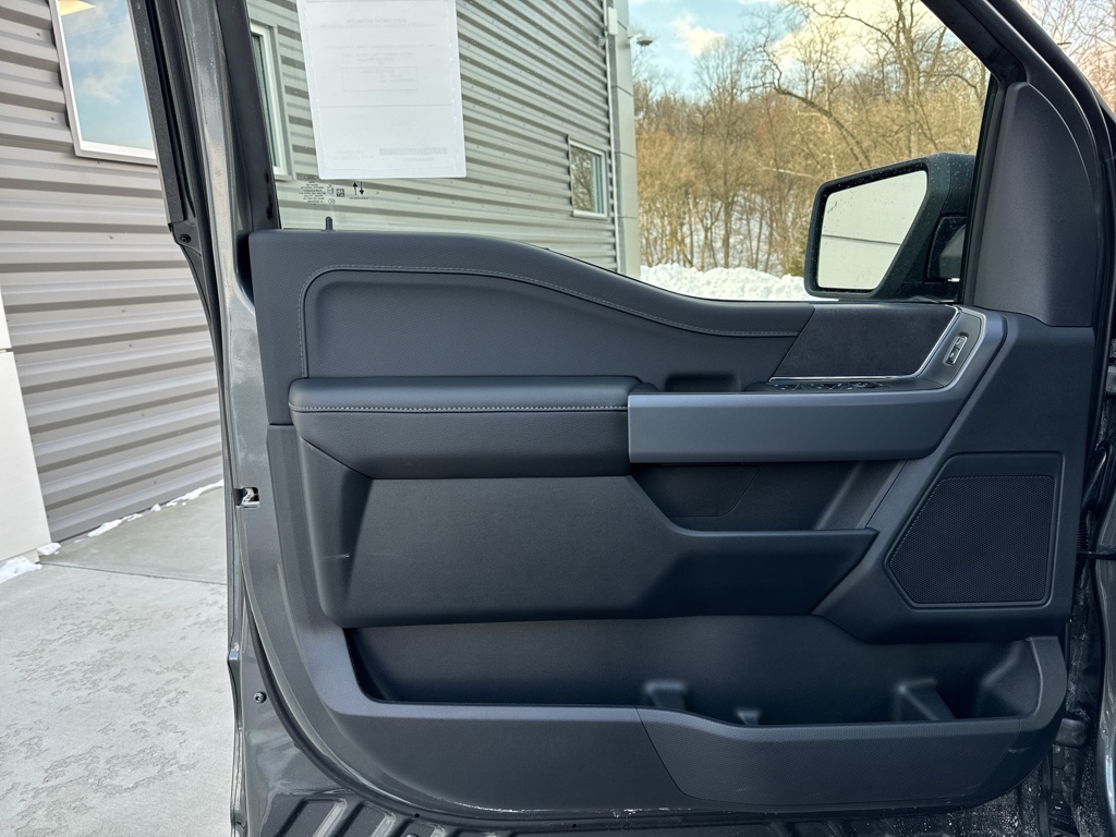 New 2026 Carbonized Gray Metallic Ford XLT image 25